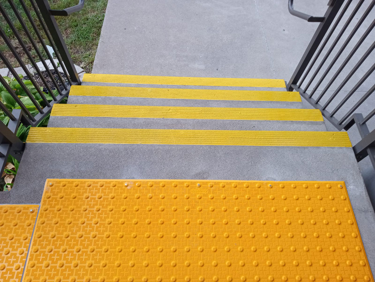 Apartment-Building-–-AODA-Compliant-Stairway-Upgrades-(4)