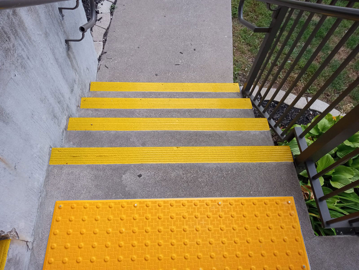 Apartment-Building-–-AODA-Compliant-Stairway-Upgrades-(5)